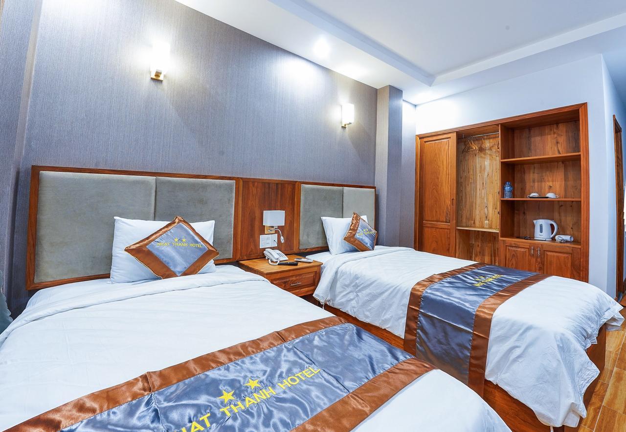 Hotel Nhat Thanh Куинён Экстерьер фото